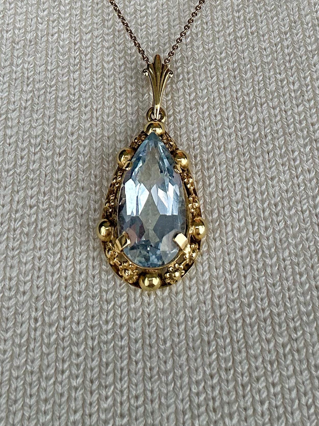 Vintage Mid-Century 14ct Gold Large Aquamarine Pendant with Chain