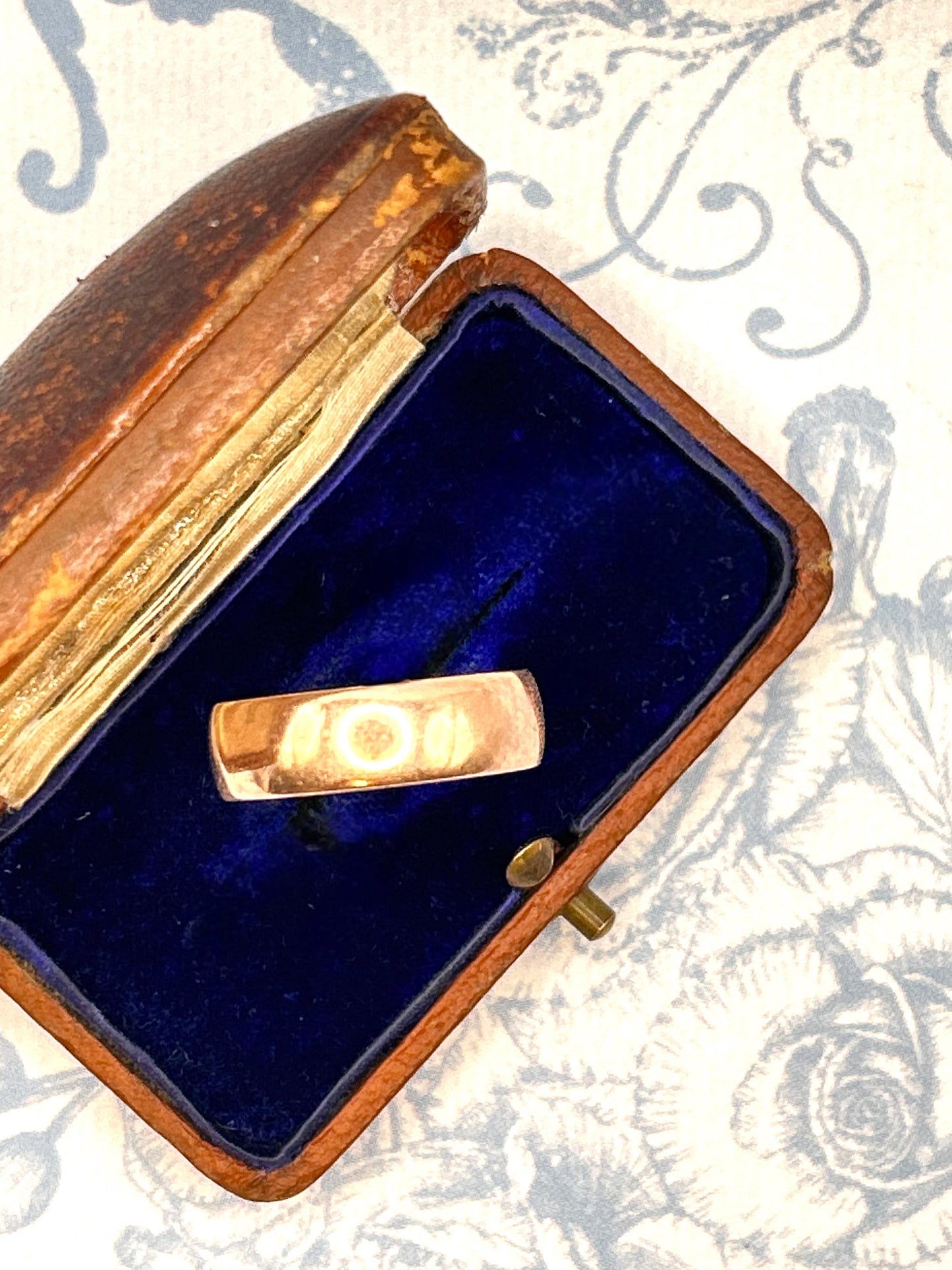 Edwardian Rose Gold 9ct Wide Wedding Band 7mm Wide / Antique Band England Old English Jewellery Size R - US 9