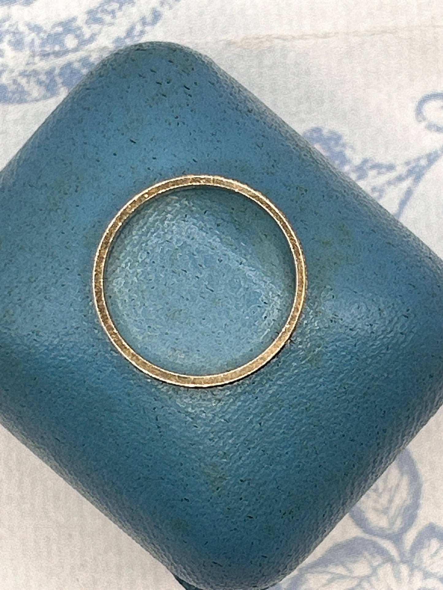 Vintage 1980s 9ct Etched Slim Wedding Band Ring Size L / 6