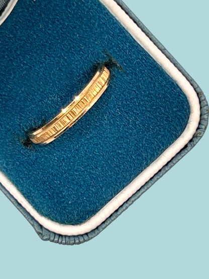 Vintage 1980s 9ct Etched Slim Wedding Band Ring Size L / 6