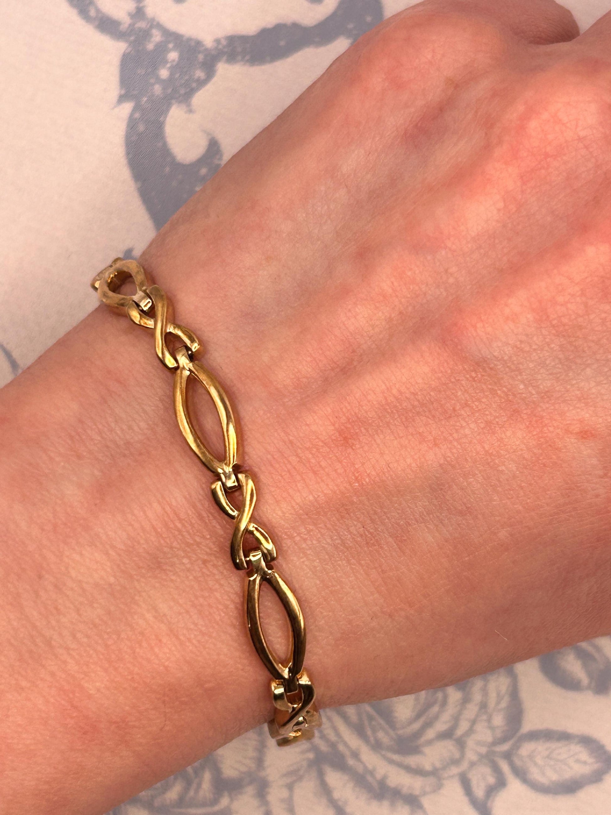 Vintage 9ct Yellow Gold Kisses Link Bracelet 7.5" - Solid Gold Jewellery Fancy Bracelet Cocktail Jewelry