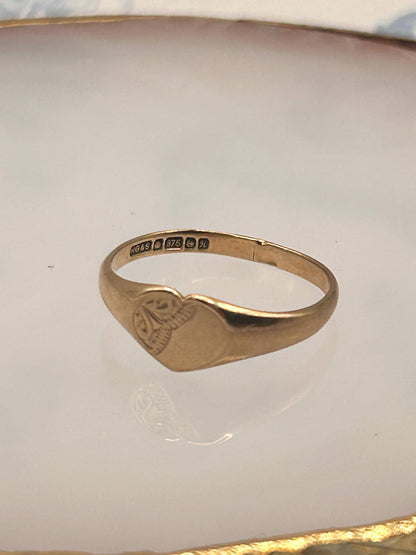 Vintage 9ct Gold 1980s Classic Heart Signet Ring Size M / US 6.5