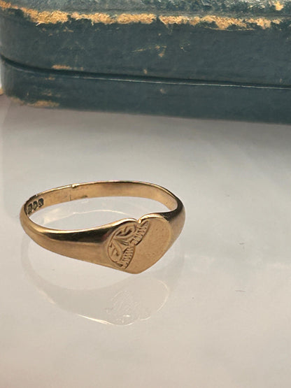 Vintage 9ct Gold 1980s Classic Heart Signet Ring Size M / US 6.5