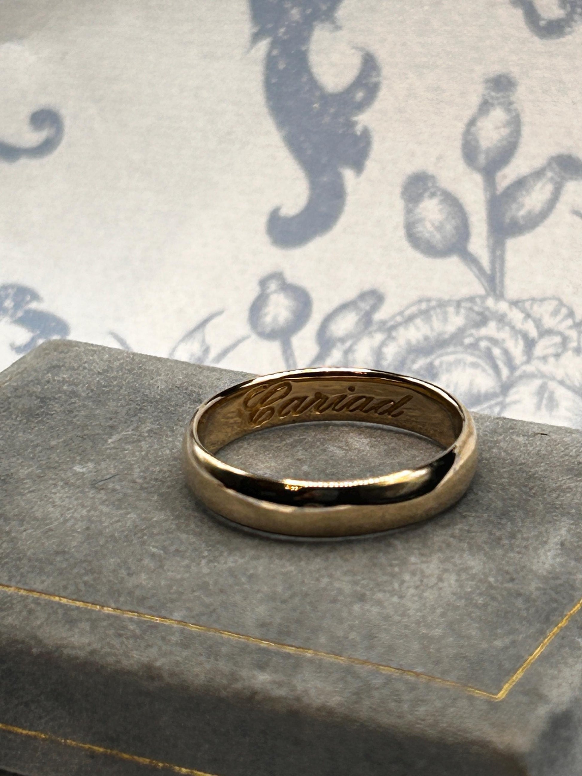 Pre-Loved Clogau Cariad 9ct Doughnut / Donut Gold Wedding Band 4.5mm Wide Size UK - S 1/2 / US- 9.5 Welsh Gold