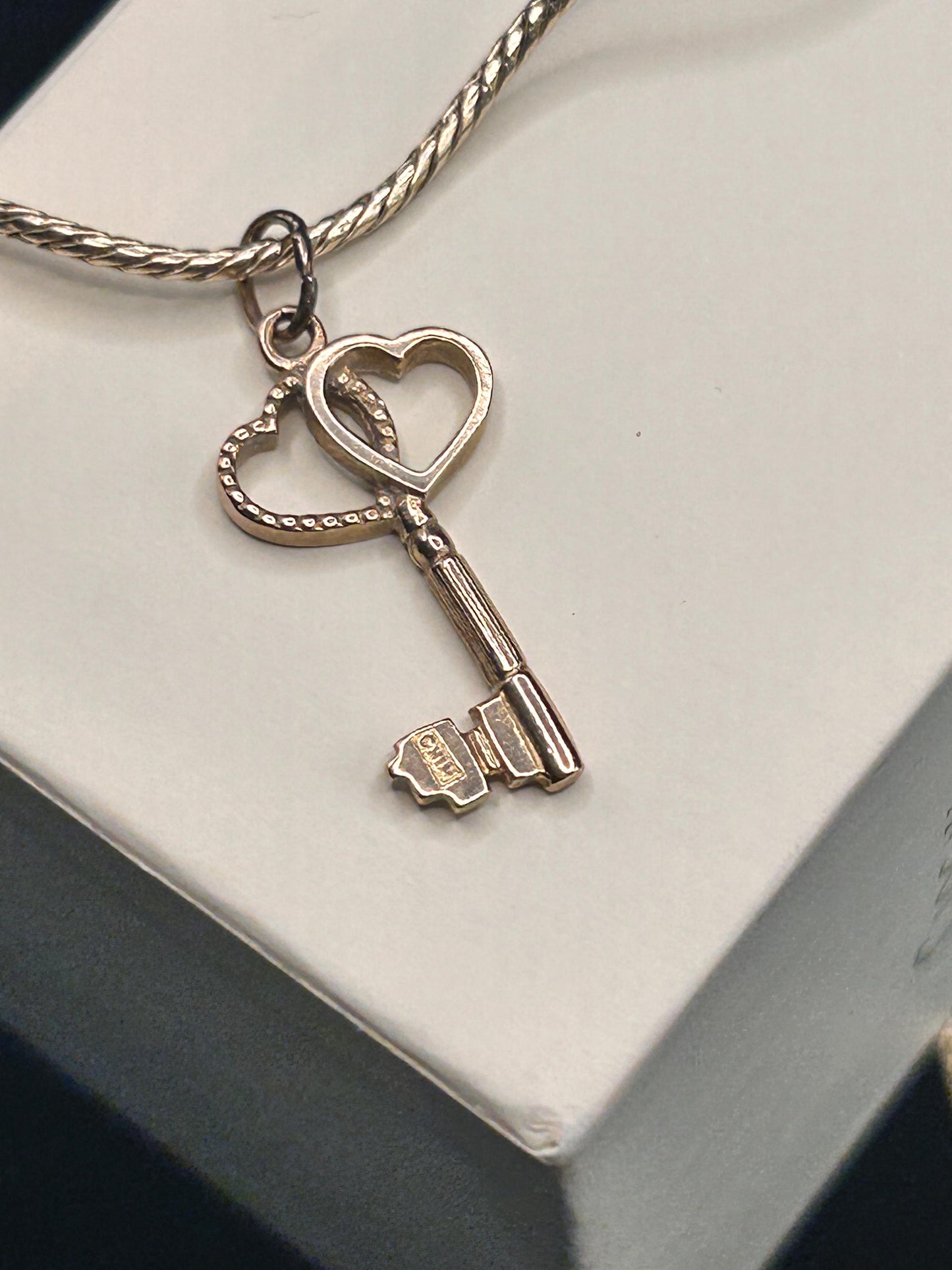 Antique (1927) 9ct Gold Double Heart Key Charm Pendant - Collectors Charms 9k Gold