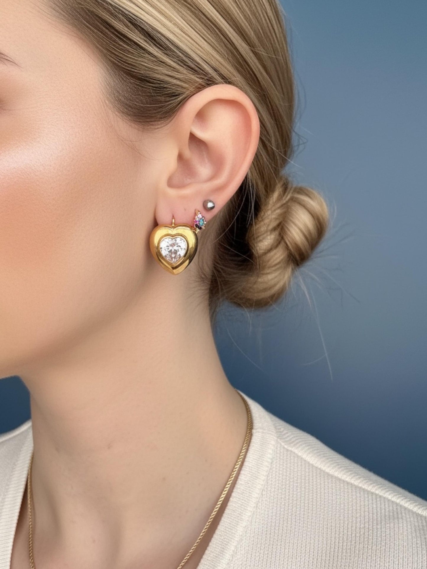 Vintage Italian 18ct Gold White Rhinestone Heart Latchback Earrings