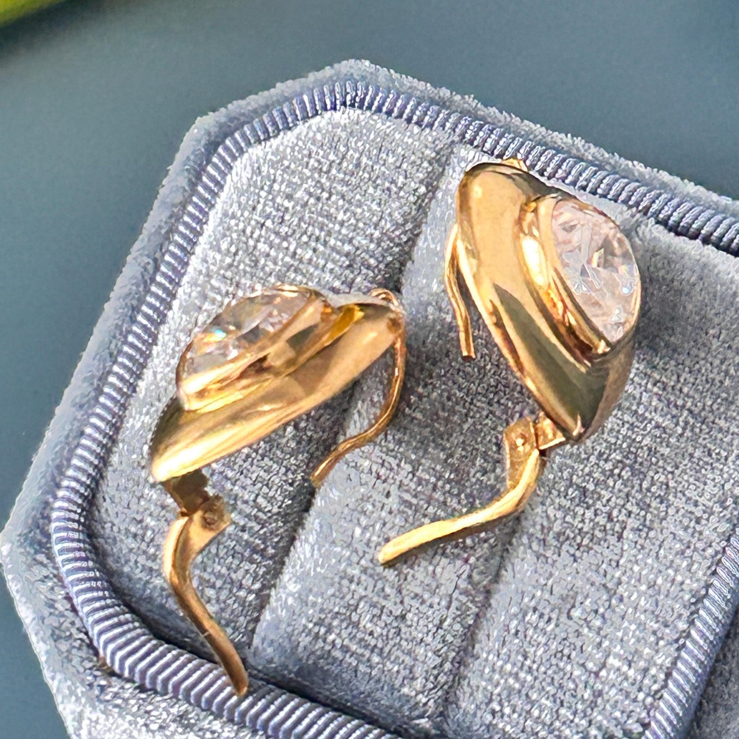 Vintage Italian 18ct Gold White Rhinestone Heart Latchback Earrings