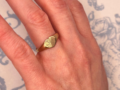 Vintage 9ct Gold 1980s Classic Heart Signet Ring Size M / US 6.5