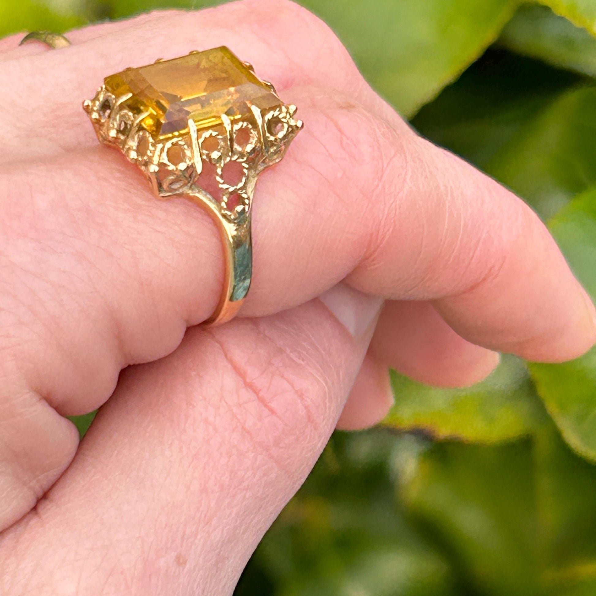Vintage 1970's Glamorous 9ct Gold Citrine Cocktail Ring - Estate Jewelry UK K / US 5.5 - Gold Statement Jewelry