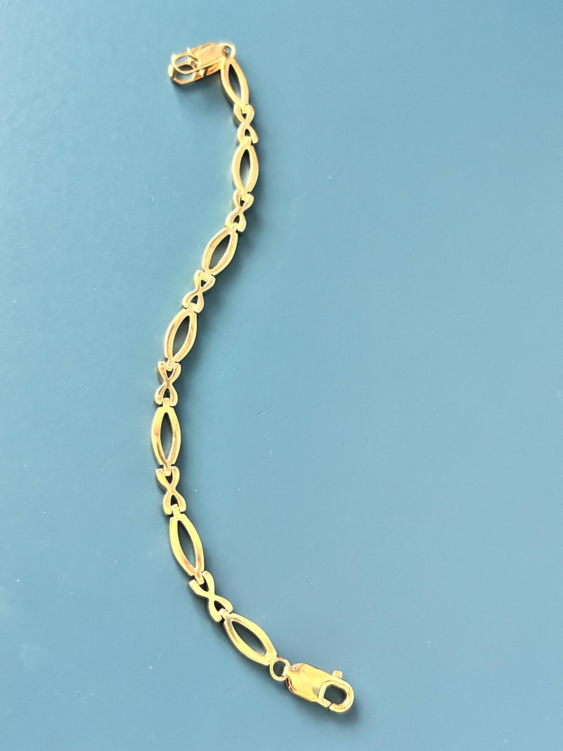 Vintage 9ct Yellow Gold Kisses Link Bracelet 7.5" - Solid Gold Jewellery Fancy Bracelet Cocktail Jewelry