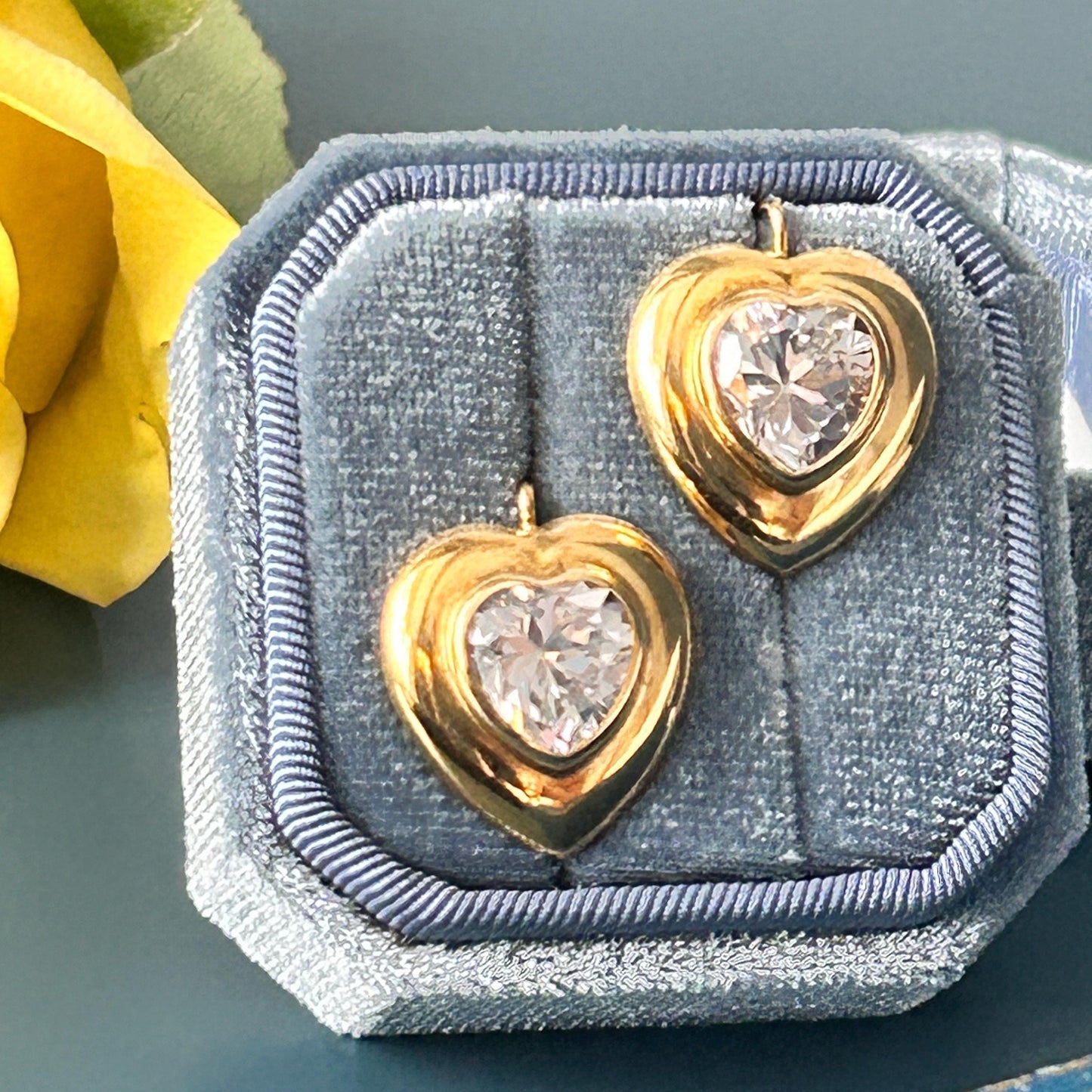 Vintage Italian 18ct Gold White Rhinestone Heart Latchback Earrings
