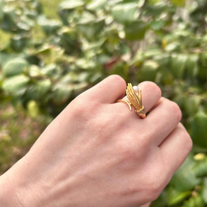 Vintage Carrera Y Carrera 18ct Gold Mano Hand Ring With Pearl and Diamond Cuff - Fine Vintage Jewelry Size UK J/ US: 5