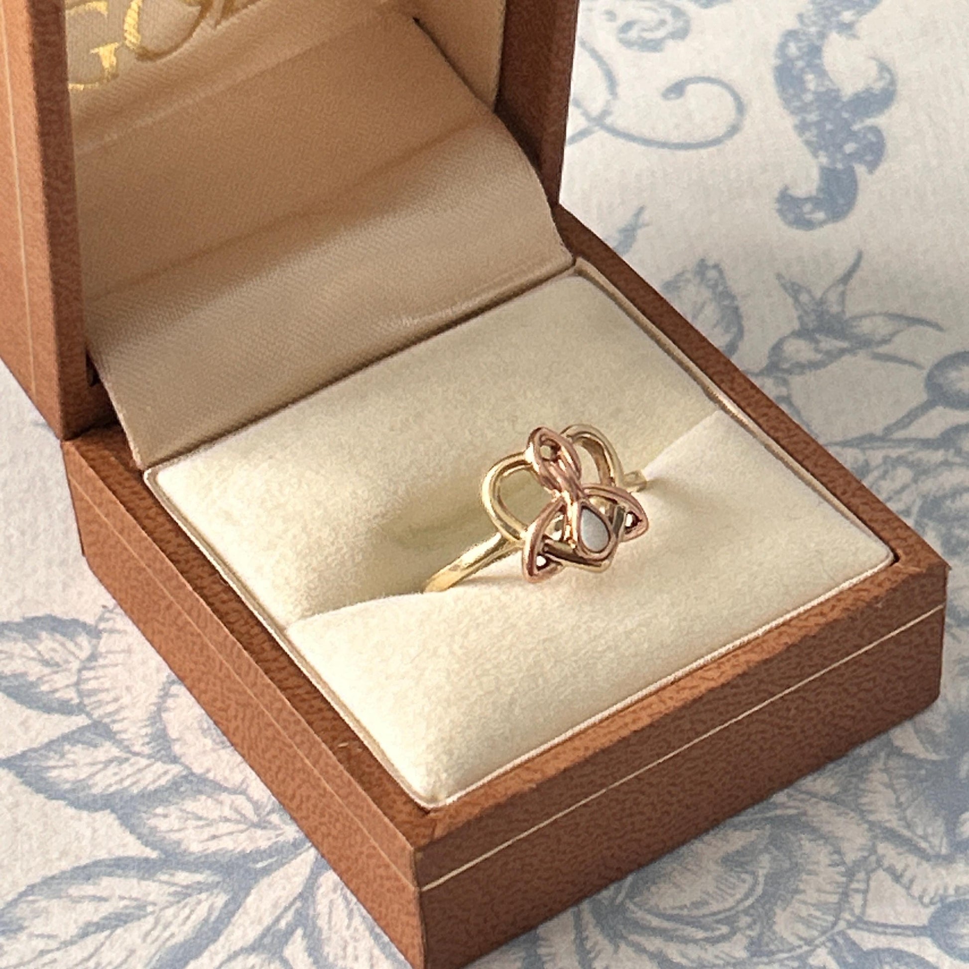 Vintage Clogau 9ct Gold Opal Ring UK K - US 5.5 / Unusual Welsh Gold Ring Heirloom