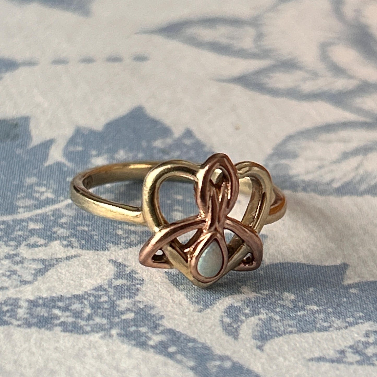 Vintage Clogau 9ct Gold Opal Ring UK K - US 5.5 / Unusual Welsh Gold Ring Heirloom