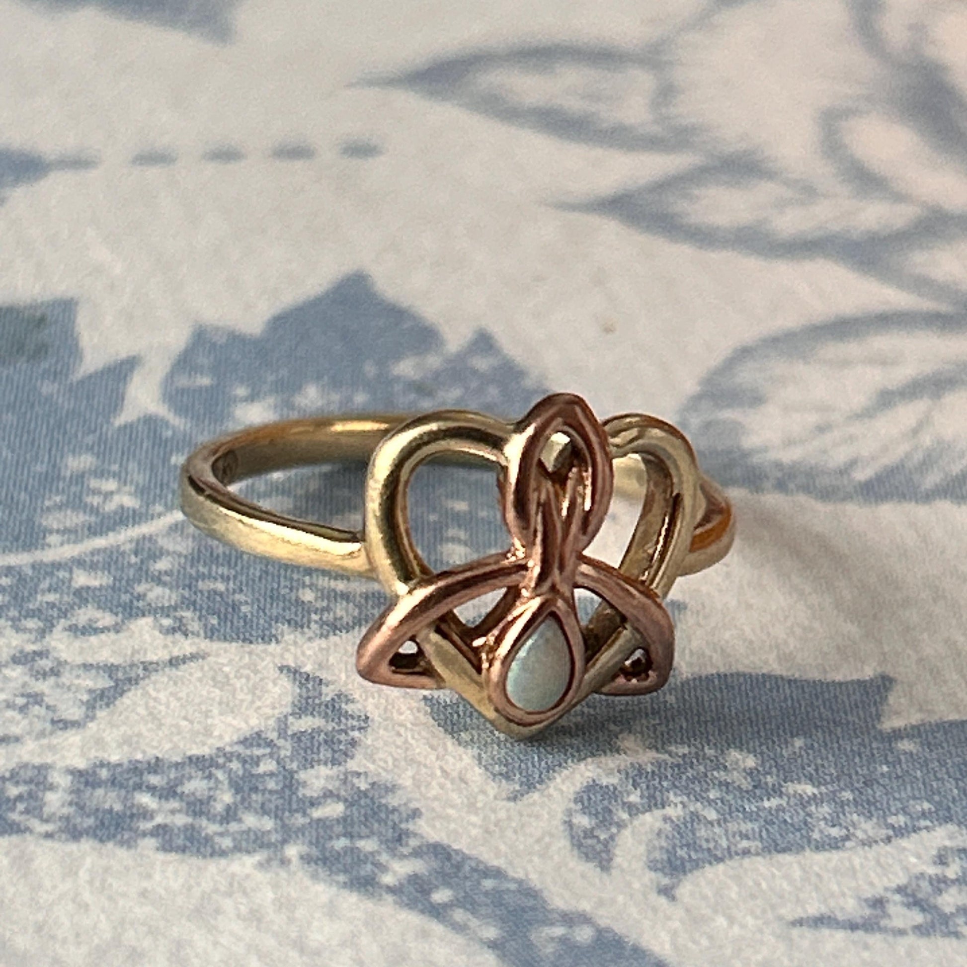 Vintage Clogau 9ct Gold Opal Ring UK K - US 5.5 / Unusual Welsh Gold Ring Heirloom