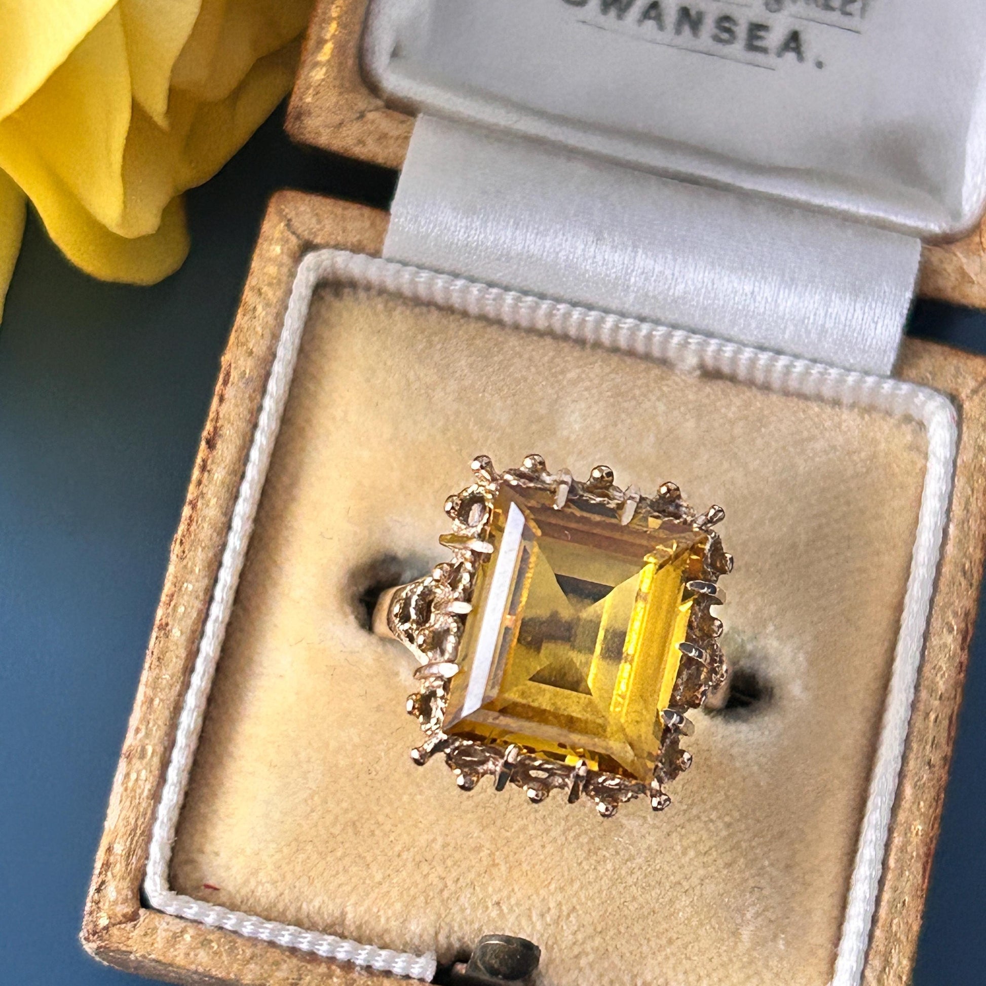 Vintage 1970's Glamorous 9ct Gold Citrine Cocktail Ring - Estate Jewelry UK K / US 5.5 - Gold Statement Jewelry