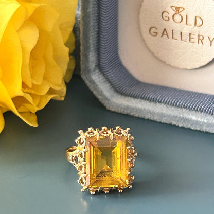 Vintage 1970's Glamorous 9ct Gold Citrine Cocktail Ring - Estate Jewelry UK K / US 5.5 - Gold Statement Jewelry