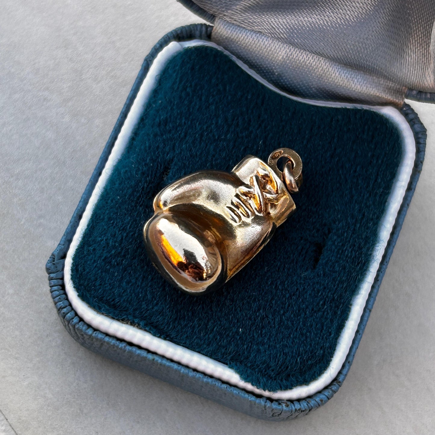 Vintage Boxing Glove Charm 9ct Gold Italian Maker UnoAEerre - Bracelet/ Pendant