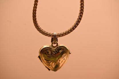 Vintage 9ct Gold Engraved Heart Mini Locket - Photo Jewellery Keepsake