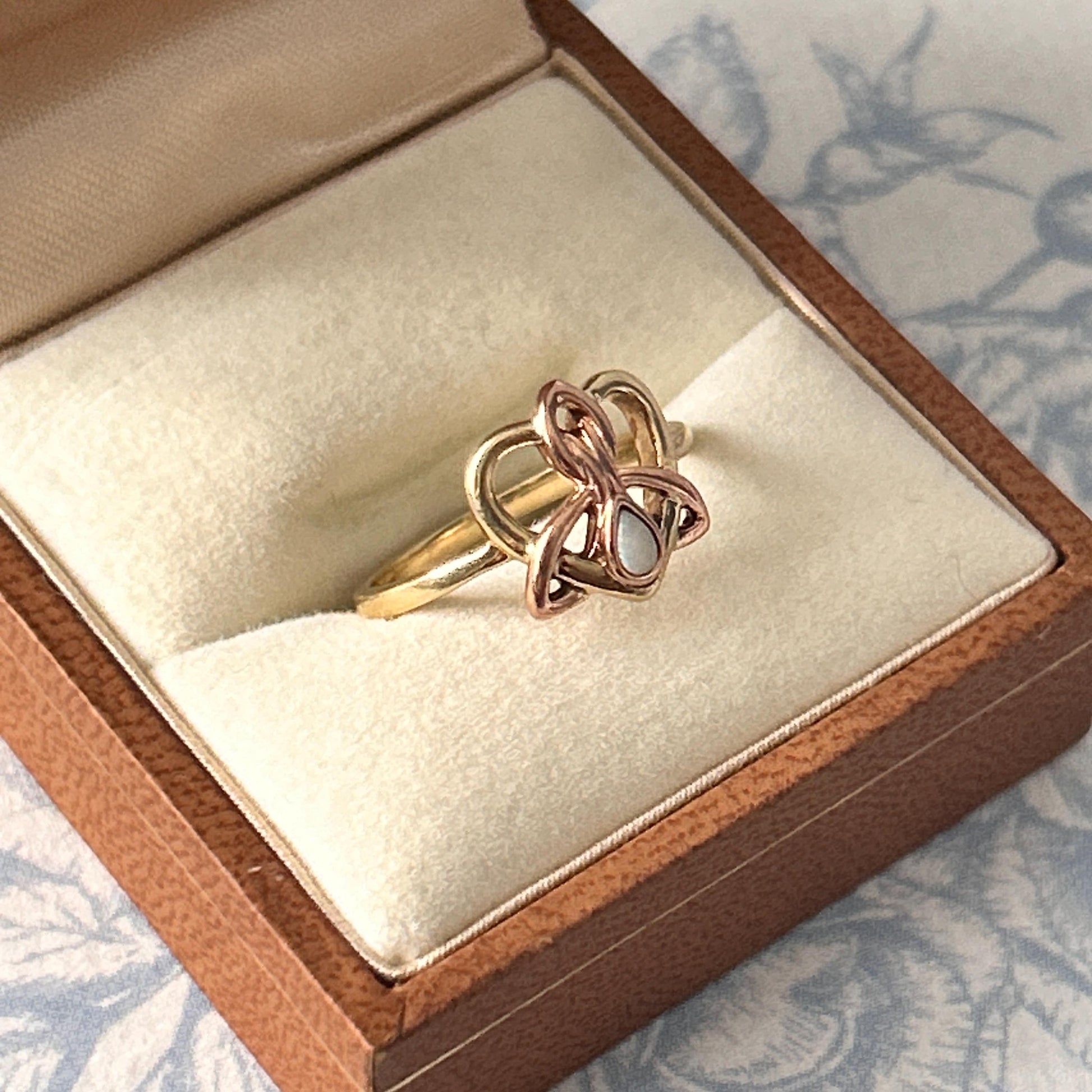 Vintage Clogau 9ct Gold Opal Ring UK K - US 5.5 / Unusual Welsh Gold Ring Heirloom
