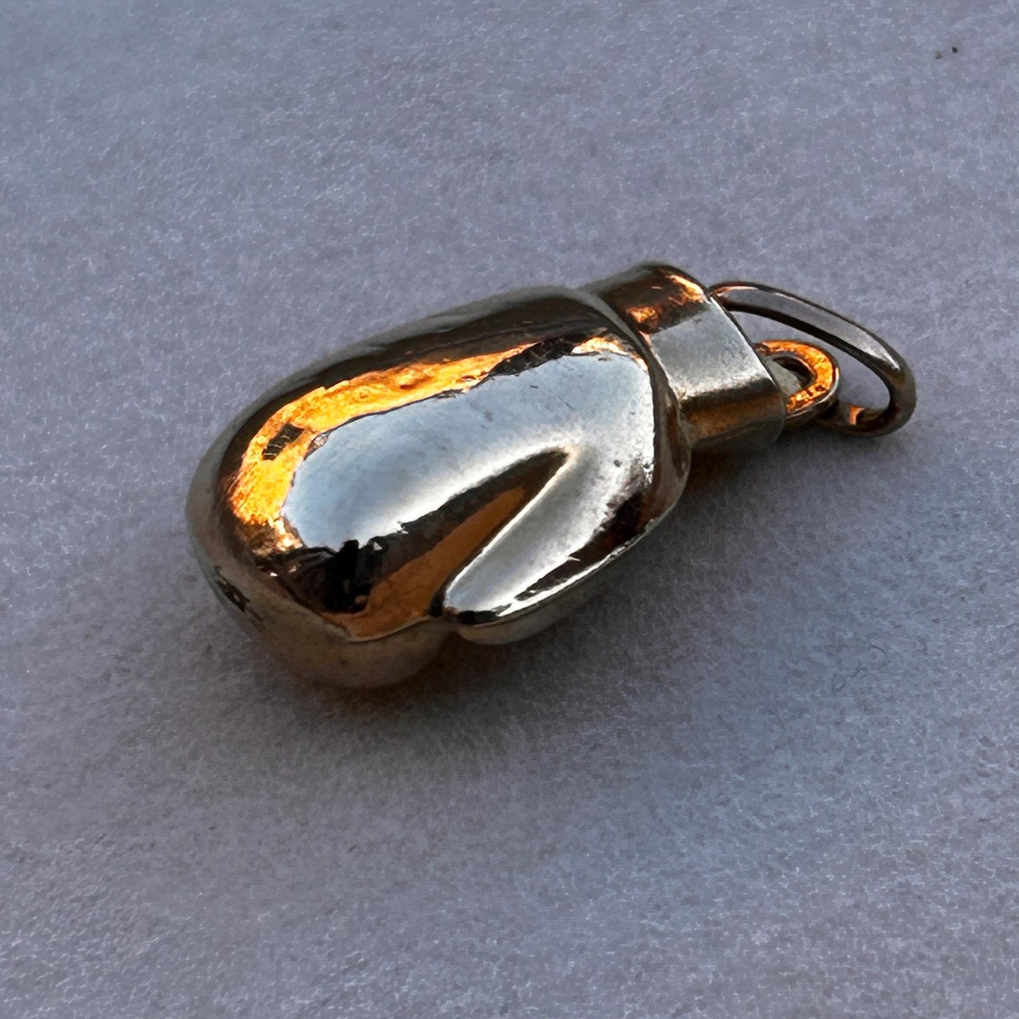 Vintage Boxing Glove Charm 9ct Gold Italian Maker UnoAEerre - Bracelet/ Pendant