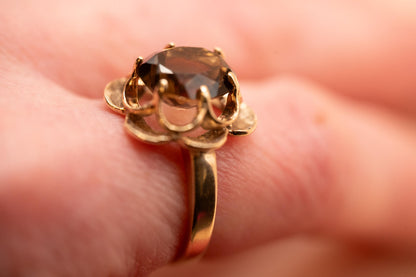Vintage smokey quartz 1970s Ring - English Old Gold Heirloom UK J / US 5