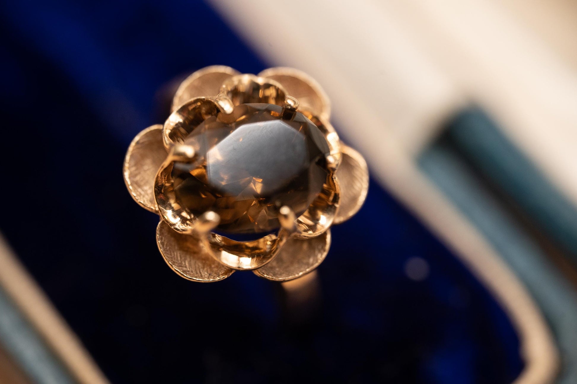 Vintage smokey quartz 1970s Ring - English Old Gold Heirloom UK J / US 5