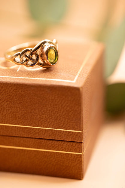 Vintage Clogau 9ct Yellow and Rose Gold Peridot Celtic Ring Size UK Q /US 8.5 - Welsh Gold