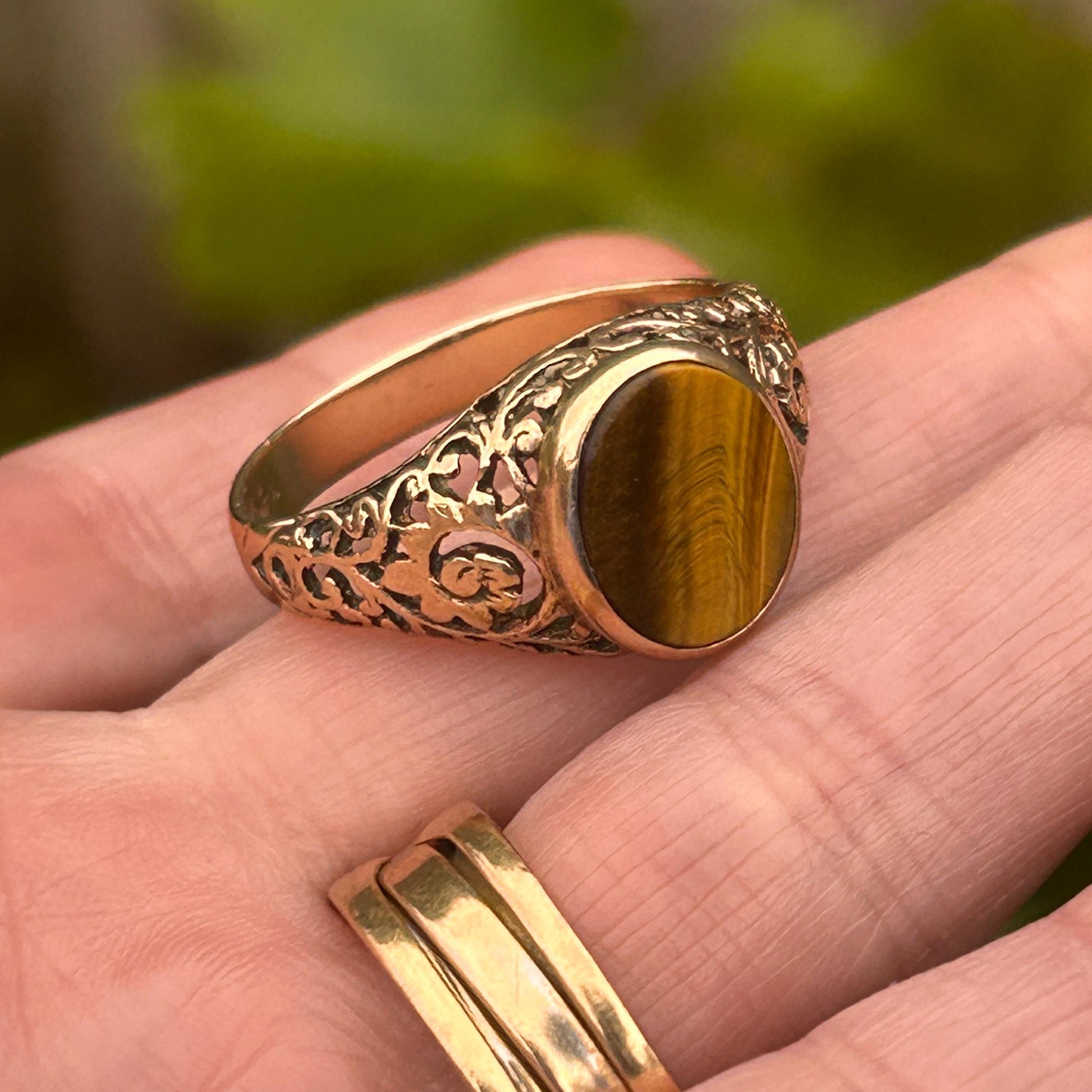 Vintage 9ct Gold Tigers Eye Signet Ring Size V / 11 - Mens Jewelry