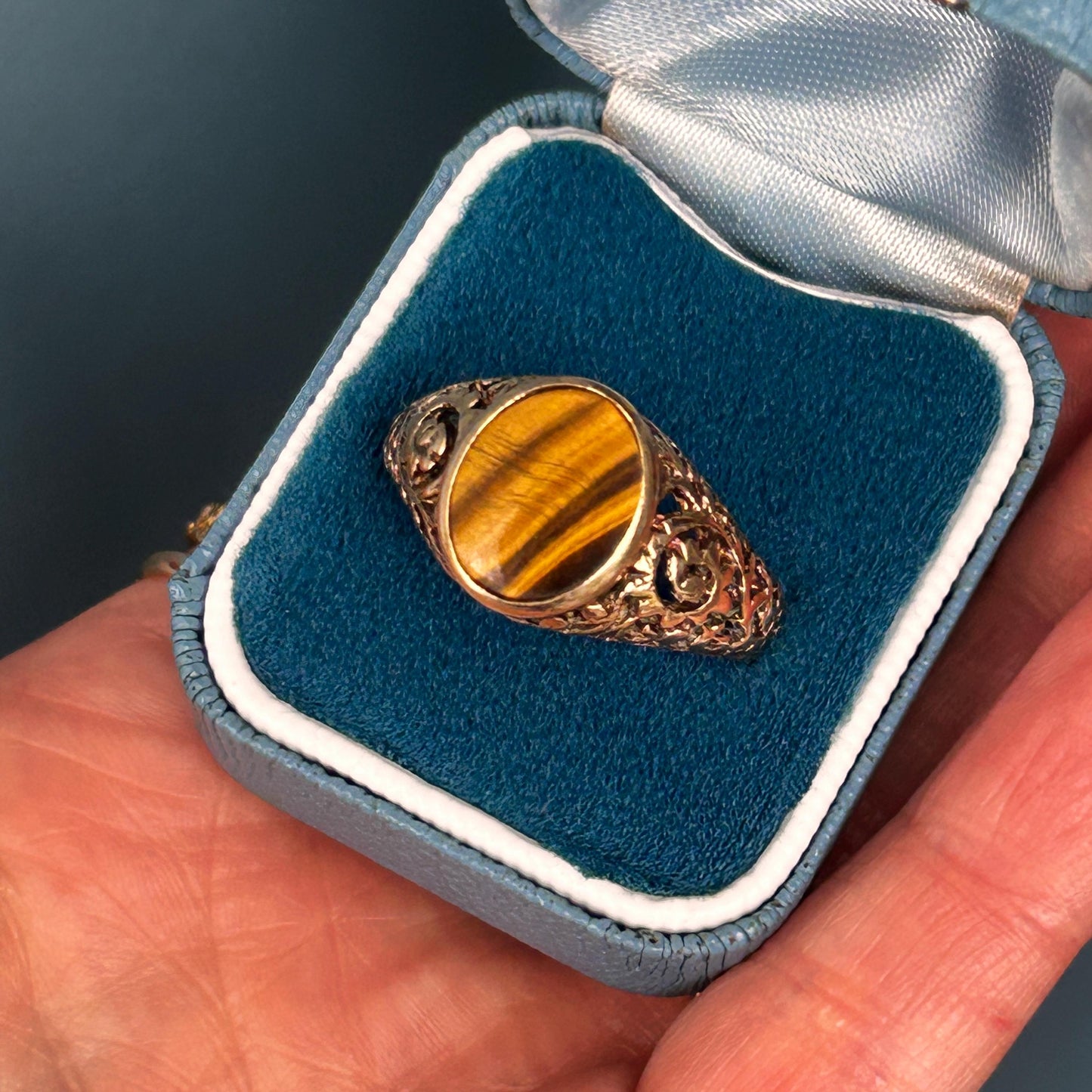 Vintage 9ct Gold Tigers Eye Signet Ring Size V / 11 - Mens Jewelry