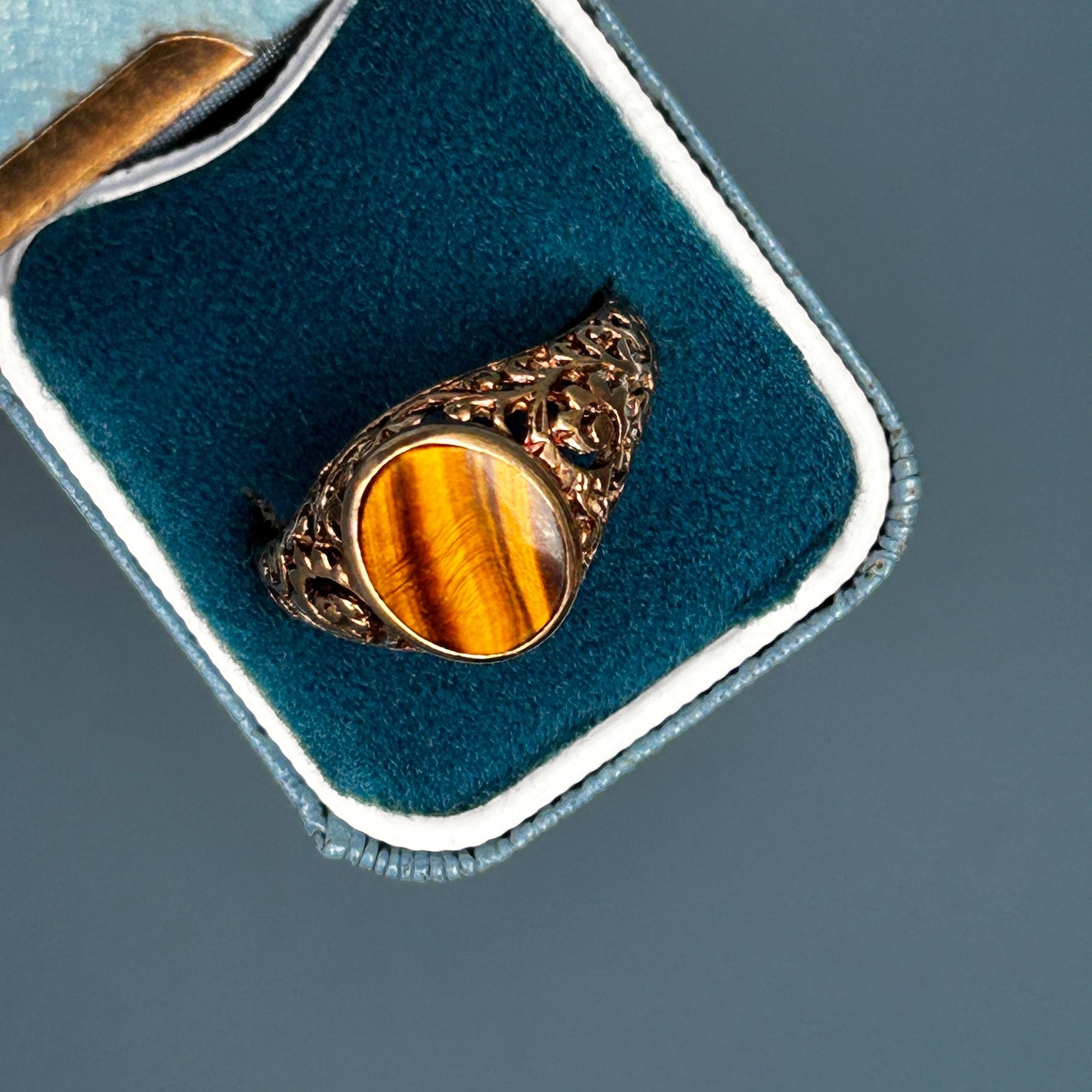 Vintage 9ct Gold Tigers Eye Signet Ring Size V / 11 - Mens Jewelry