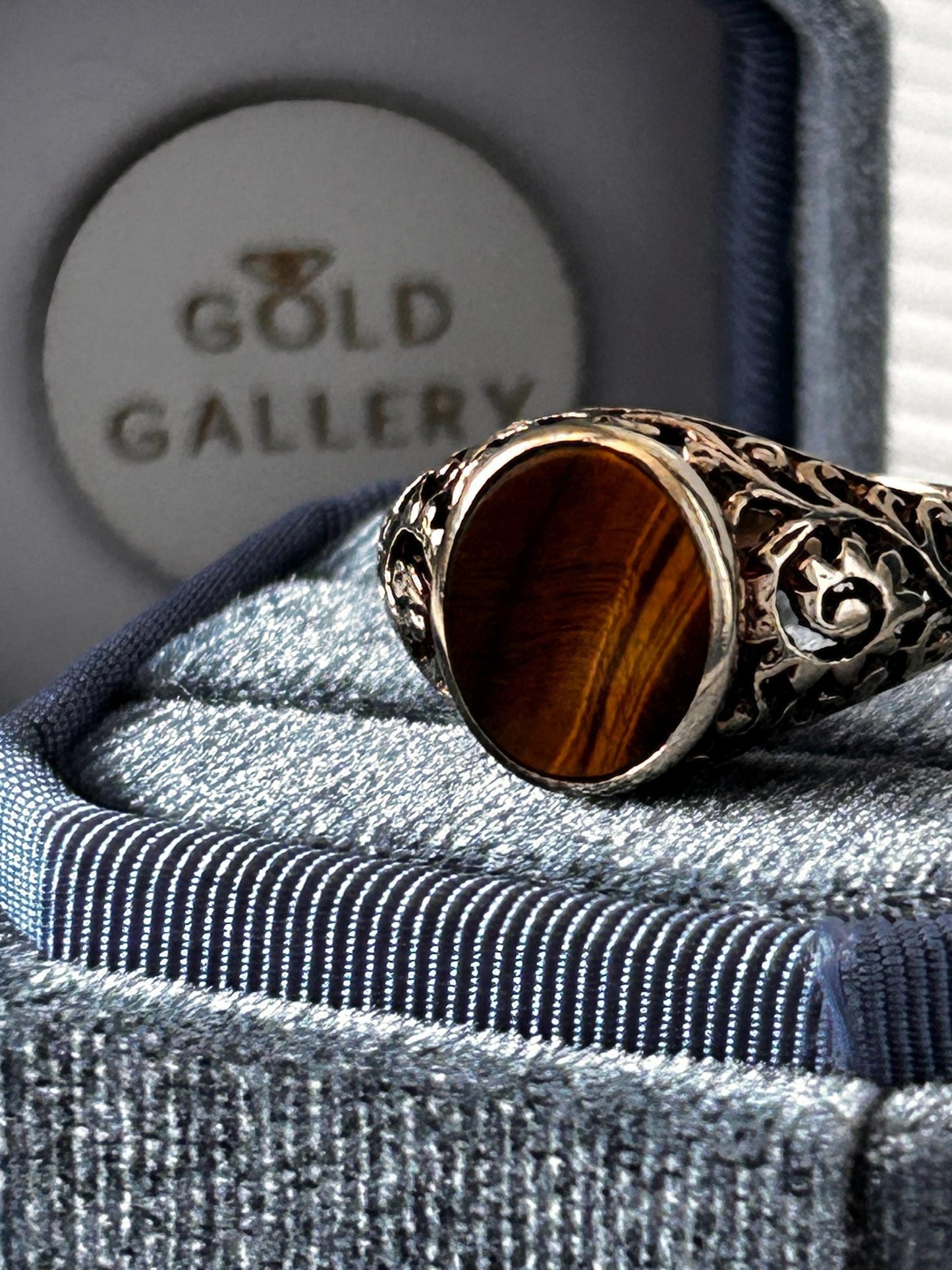 Vintage 9ct Gold Tigers Eye Signet Ring Size V / 11 - Mens Jewelry