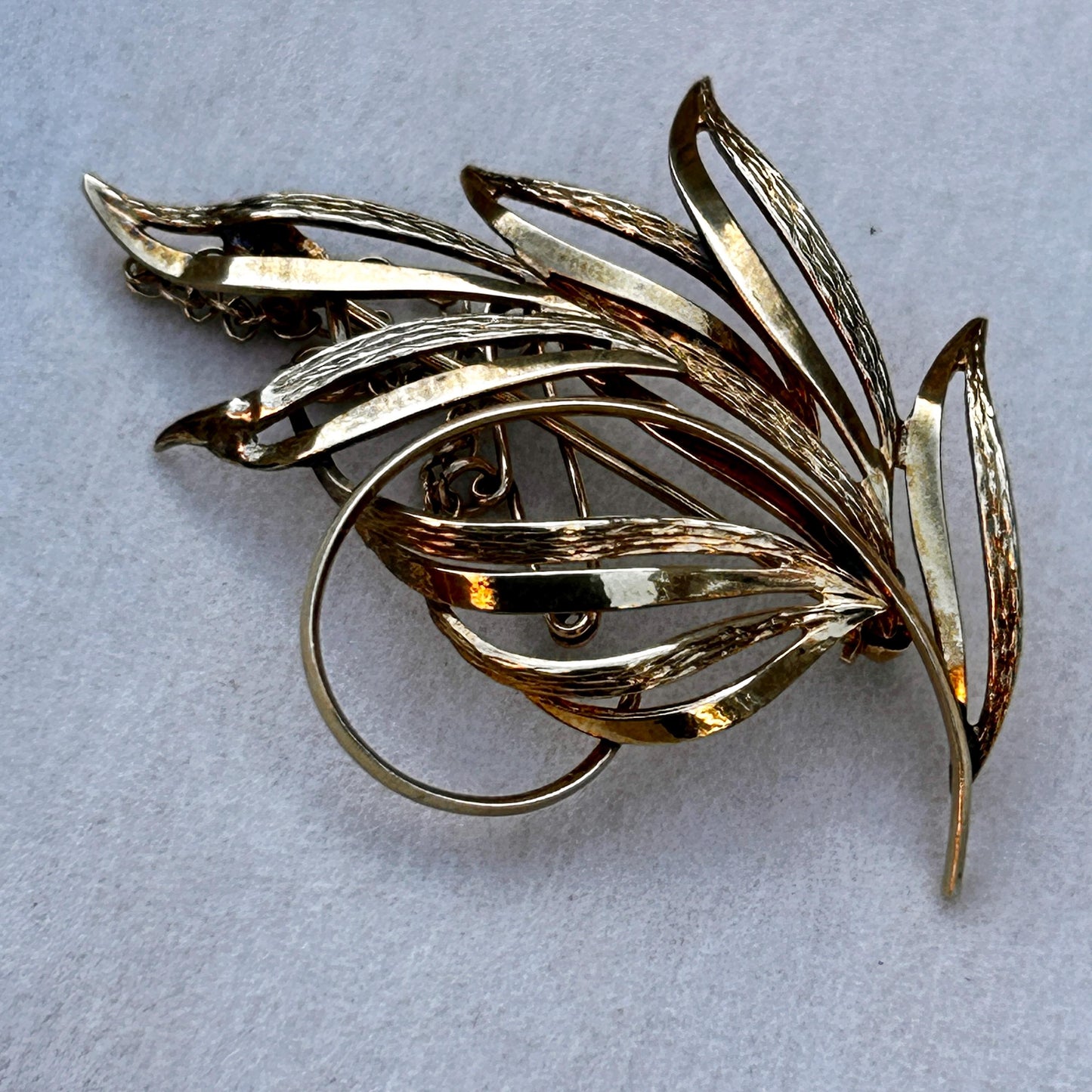 Mid-Century 9ct Gold Brooch Floral Spray Textured Jewellery