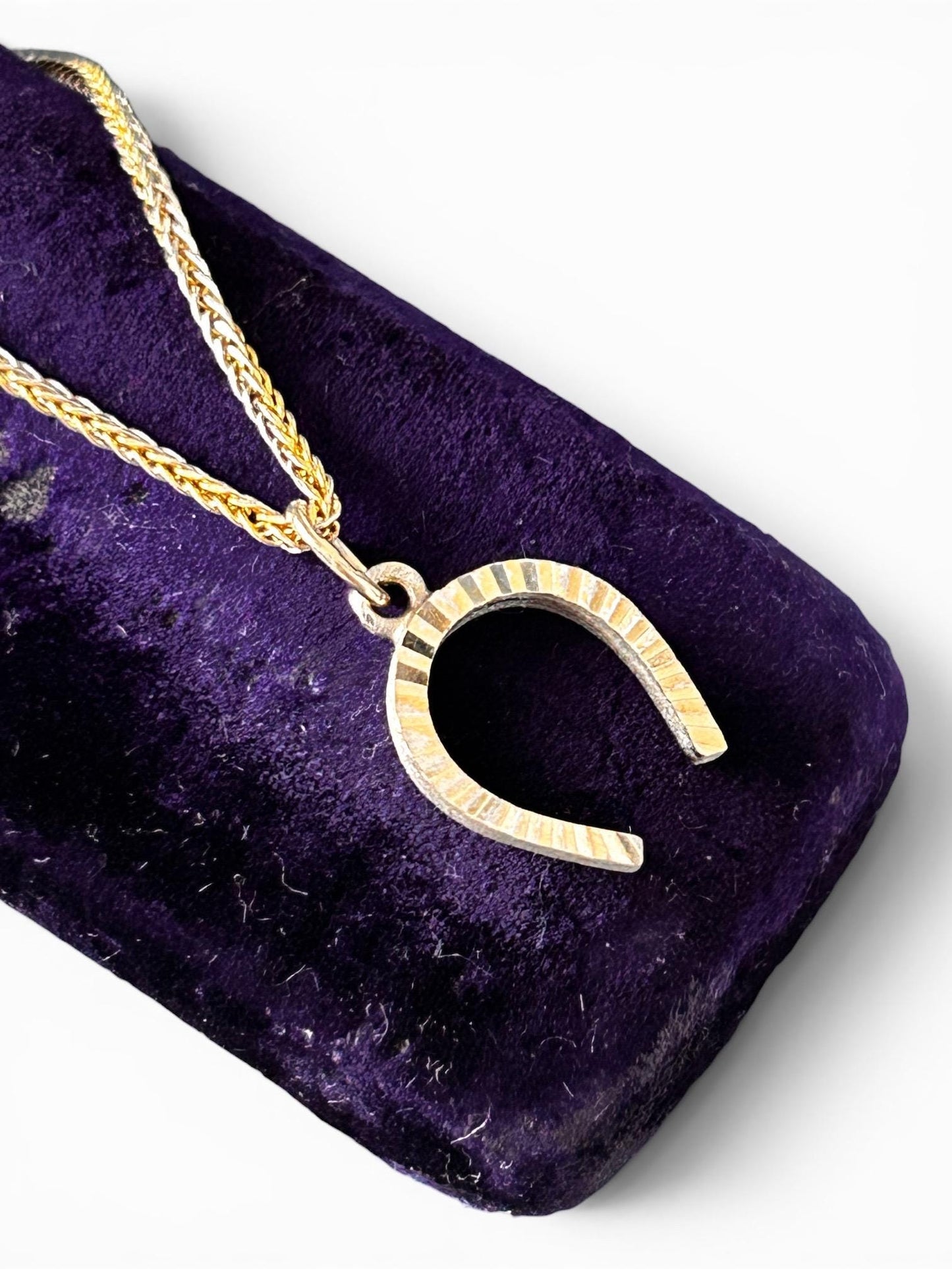 Vintage 18ct Gold Horseshoe Necklace Two Toned Equestrian Lucky Charm with Chain