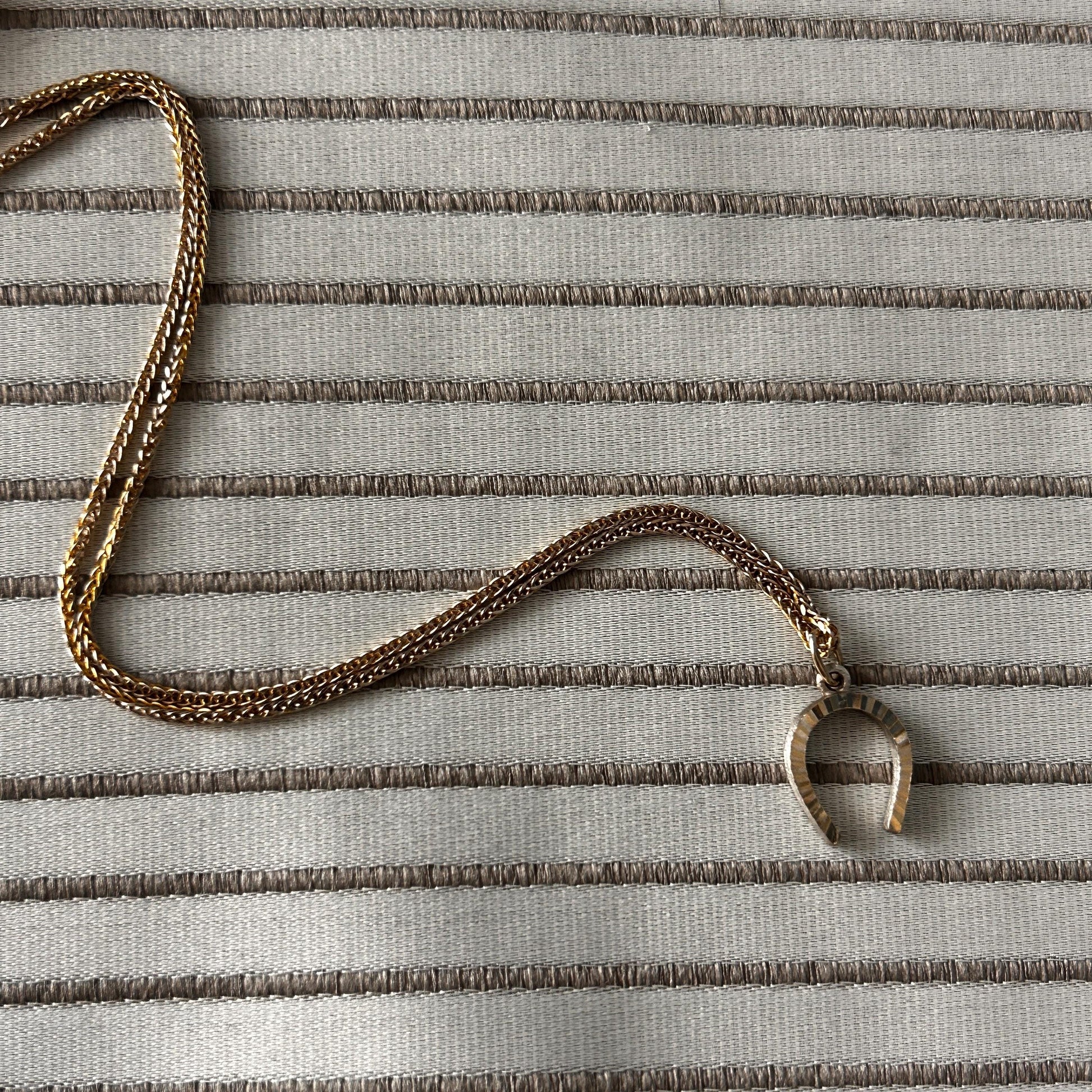 Vintage 18ct Gold Horseshoe Necklace Two Toned Equestrian Lucky Charm with Chain