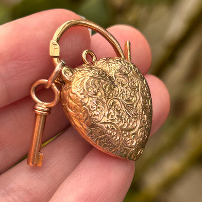 Victorian Garnet 9ct Gold Heart Padlock with Key - Bracelet Lock Pendant