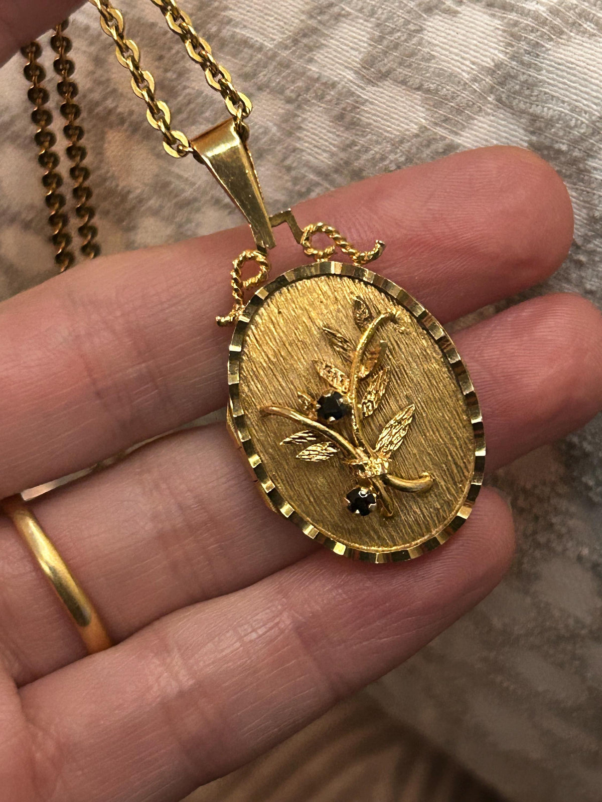 Mid-Century 9ct Solid Gold Floral Sapphire Locket Pendant Photo Keepsake