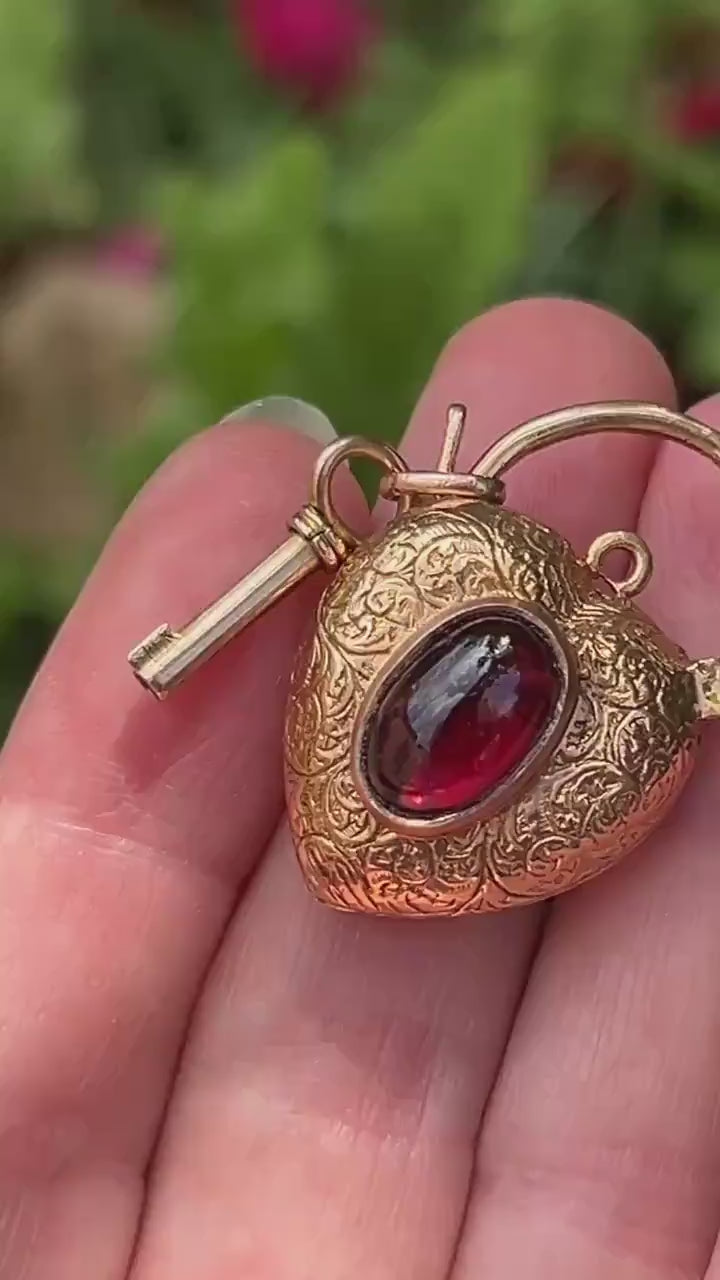 Victorian Garnet 9ct Gold Heart Padlock with Key - Bracelet Lock Pendant