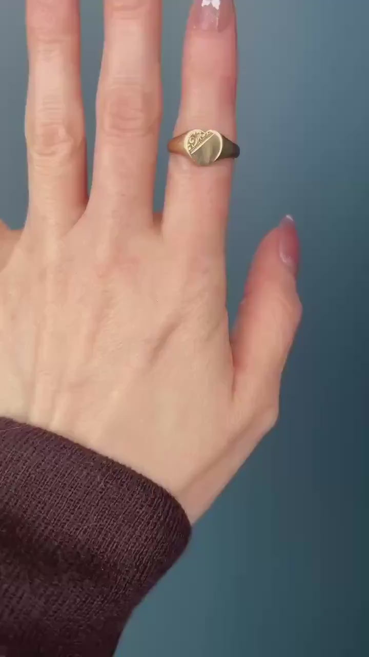Vintage 1980s Signet Heart Ring 9ct Gold With Floral Scroll, Retro Jewelry Classic Ring, Heart Jewelry Size K / US 5.5