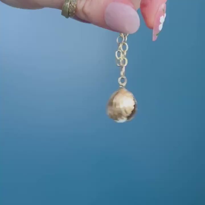 Antique Art Deco Real Pearl Sea Shell 14ct charm, Stunning Shall Clam with Handmade Details. Collectors Antique Charm Pendant 14k