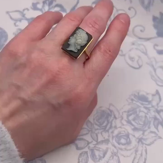 Antique Victorian 18ct Solid Yellow Gold Ring, Hard Stone Cameo Classical Male Figure - Estate Jewelry Size N / 7
