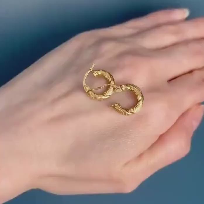 Vintage 18ct Italian Gold Creole Hoop Earrings – Comfortable Size - Twist Design Elegant Yellow Gold Hoops, Hallmarked 750, 18K Solid Gold